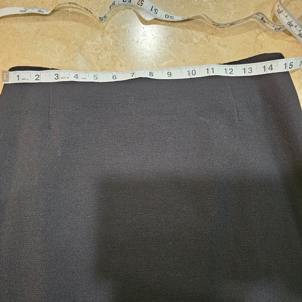 Women's Doncaster Wool Pencil Skirt Black Lined Size 8 Made in Italy - Picture 3 of 5